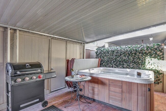 6833 E Osborn Rd Scottsdale, AZ 85251 photo 3
