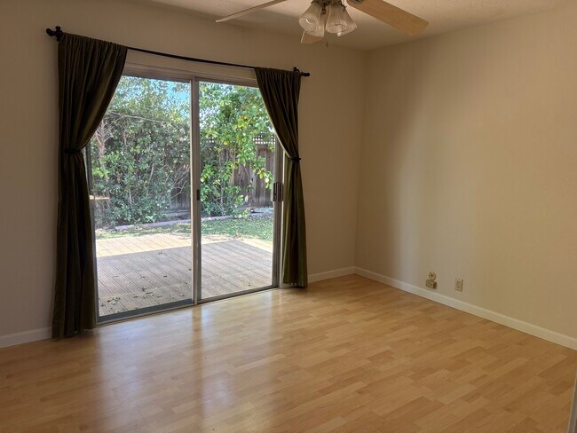 2183 San Antonio Pl photo 5