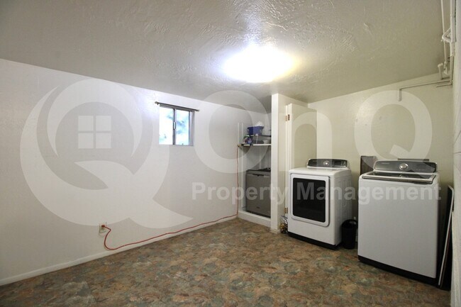 2646 E 1st St Mesa, AZ 85213 photo 3