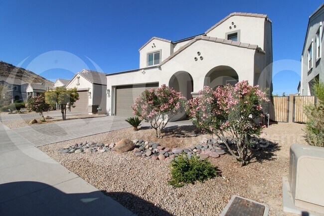 2042 E Dry Wood Rd Phoenix, AZ 85024 photo 2
