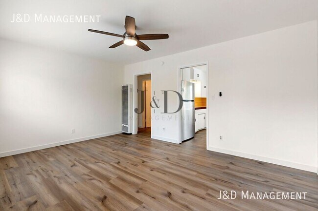 6191 Lorca Dr San Diego, CA 92115 photo 2