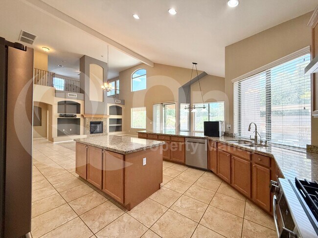 7310 S 26th Ln Phoenix, AZ 85041 photo 4