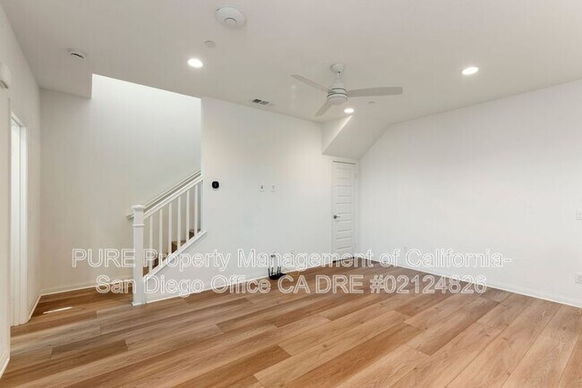 10345 Graphite St Spring Valley, CA 91977 photo 3