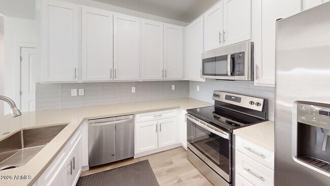 9160 N 67th Ave Glendale, AZ 85302 photo 4