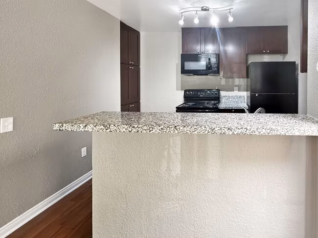 Hourglass Park Apartments photo 5