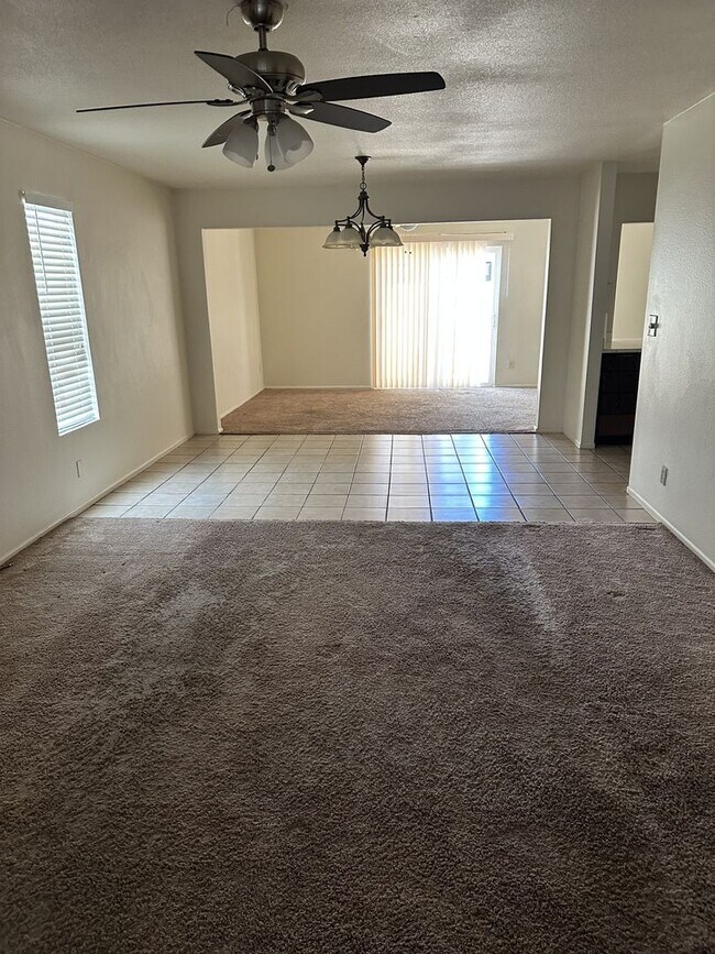 4920 W Golden Ln Glendale, AZ 85302 photo 5