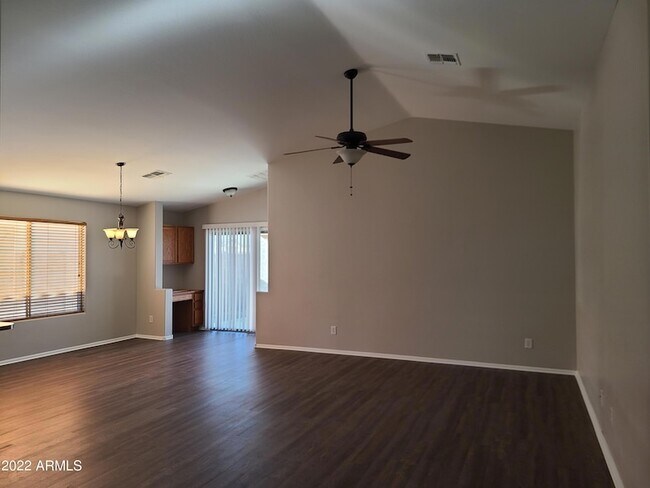 1745 E Melanie St photo 5