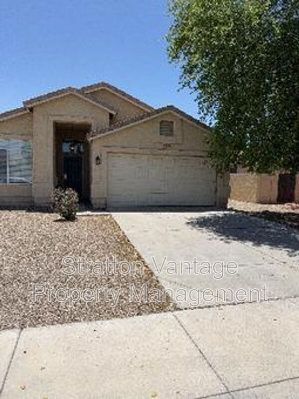7743 W Northview Ave Glendale, AZ 85303 photo 2