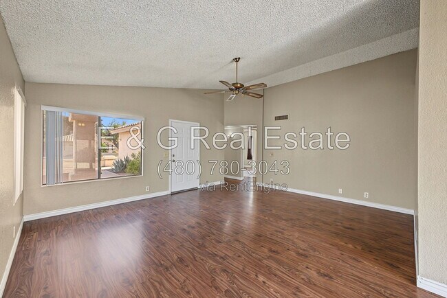 5774 W Commonwealth Pl Chandler, AZ 85226 photo 2