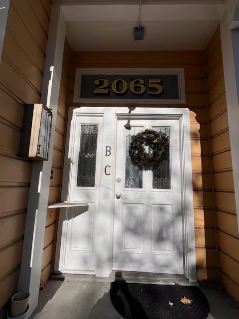2065 Alameda Ave Alameda, CA 94501 photo 3