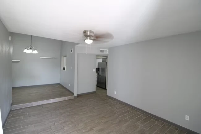 931 S Casitas Dr Tempe, AZ 85281