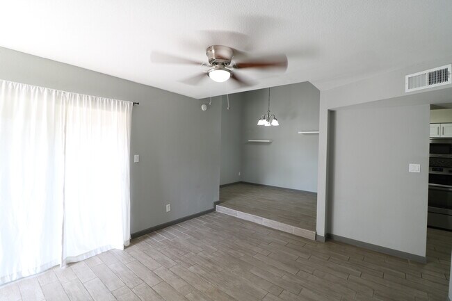 931 S Casitas Dr Tempe, AZ 85281 photo 3