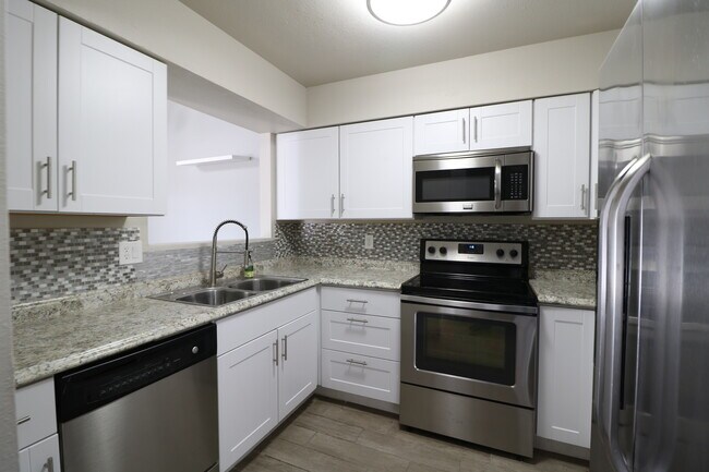 931 S Casitas Dr Tempe, AZ 85281 photo 5
