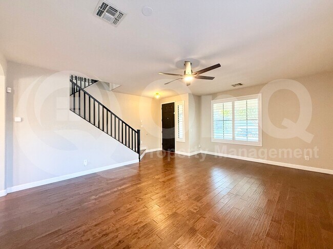 14581 W Banff Ln Surprise, AZ 85379 photo 4