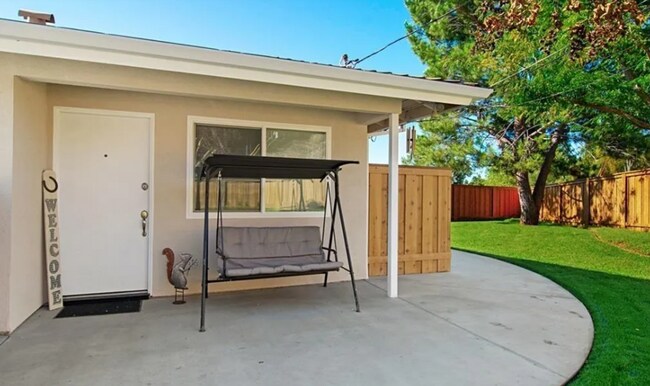 790-92 Vineyard Rd San Marcos, CA 92069 photo 5