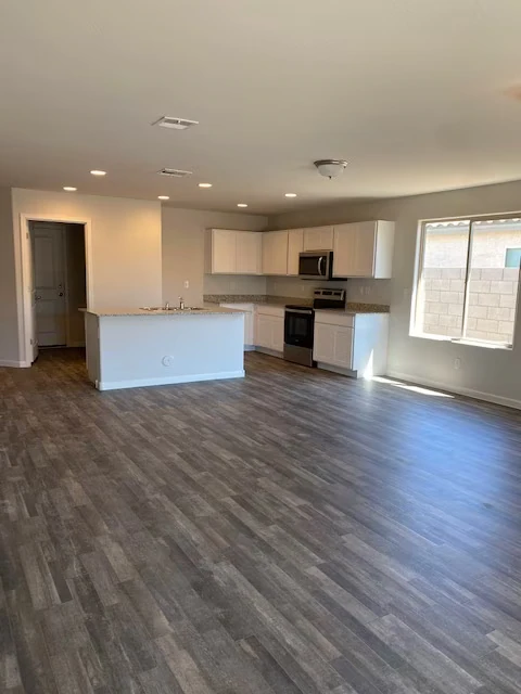 790 S Silvercreek Ln Casa Grande, AZ 85122 photo 2