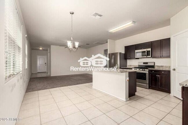 29235 W Clarendon Ave Buckeye, AZ 85396 photo 4