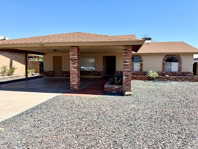 143 W Bluefield Ave Phoenix, AZ 85023 photo 2