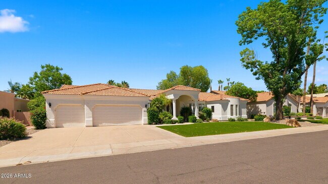 8638 E Dahlia Dr Scottsdale, AZ 85260 photo 3