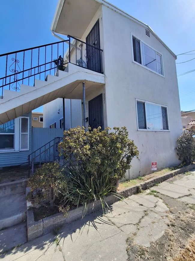 3231 Madison Ave San Diego, CA 92116