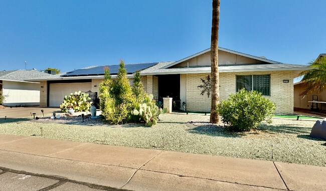 12530 W Limewood Dr Sun City West, AZ 85375 photo 2