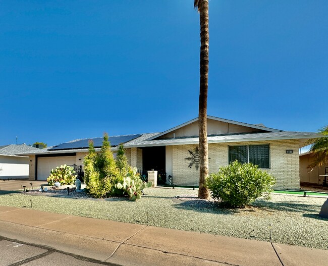 12530 W Limewood Dr Sun City West, AZ 85375 photo 3