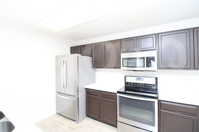 11260 N 92nd St Scottsdale, AZ 85260 photo 3
