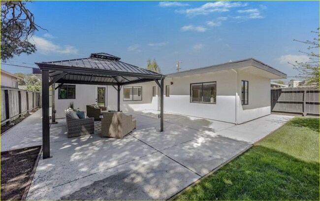 1368 Sevier Ave Menlo Park, CA 94025 photo 3