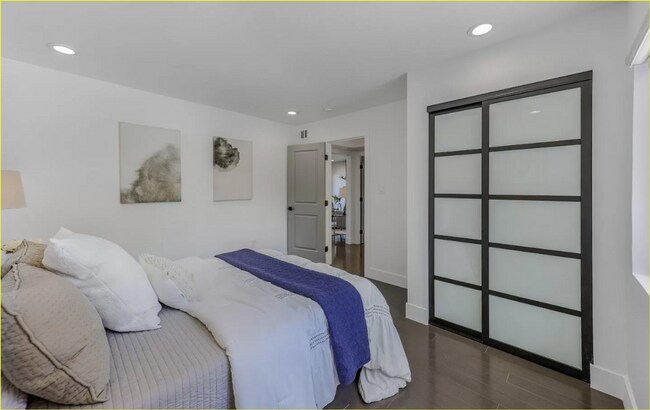 1368 Sevier Ave Menlo Park, CA 94025 photo 5
