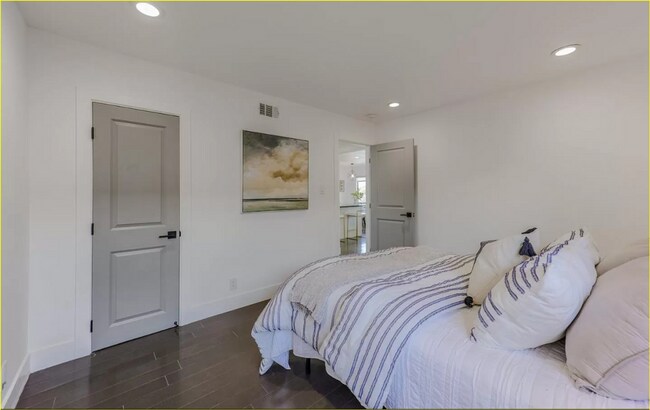 1368 Sevier Ave Menlo Park, CA 94025 photo 4