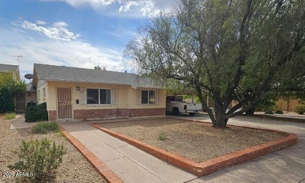 6525 N 12th Pl photo 2