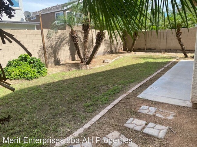1577 S Hawk Ct Gilbert, AZ 85296 photo 4