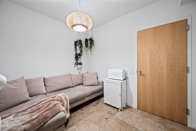 7151 E Rancho Vista Dr Scottsdale, AZ 85251 photo 3