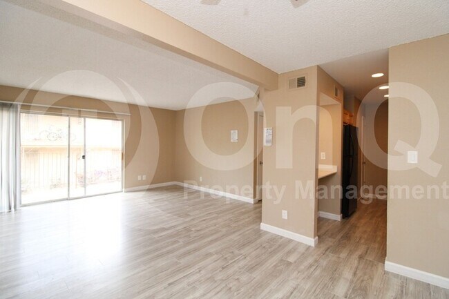 1130 E Butler Dr Phoenix, AZ 85020 photo 5