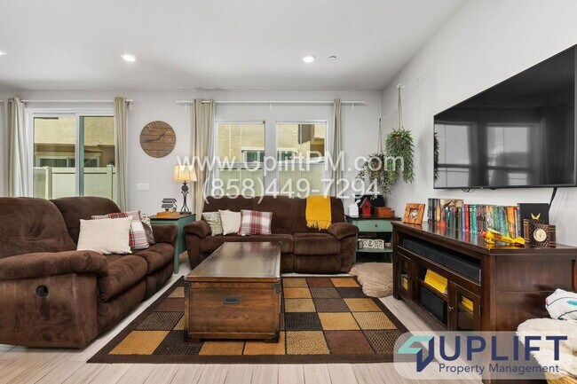 1362 Palo Verde Way Vista, CA 92083 photo 4