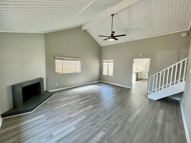 6813 Parkside Ave San Diego, CA 92139 photo 2