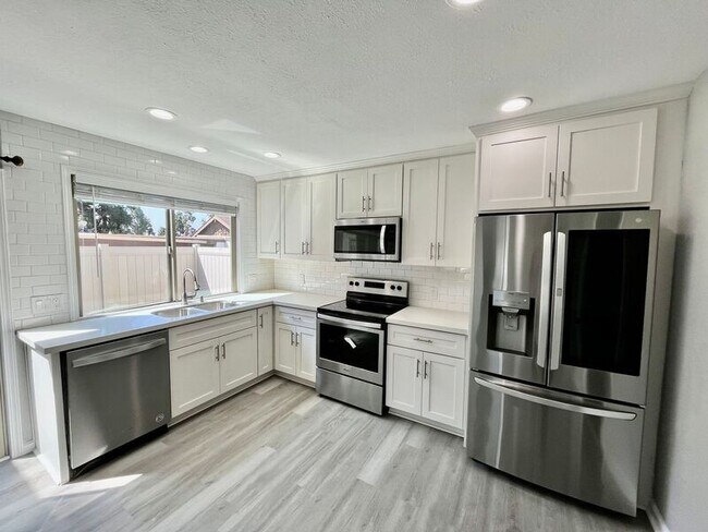 6813 Parkside Ave San Diego, CA 92139 photo 4