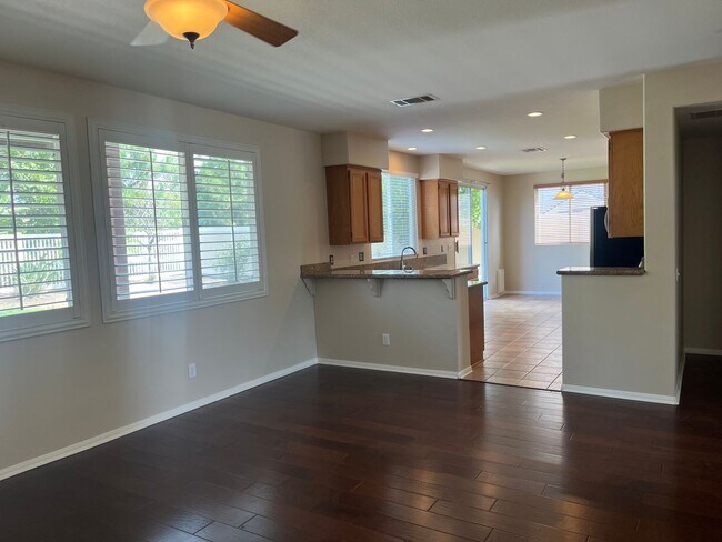 32855 Abana Ct Temecula, CA 92592 photo 5