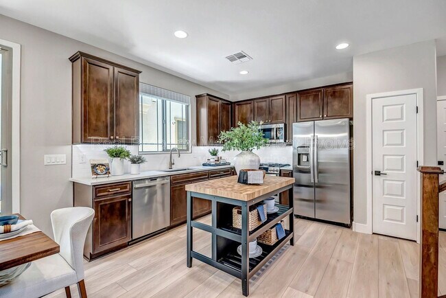 43256 N Hinoki St Queen Creek, AZ 85140 photo 5