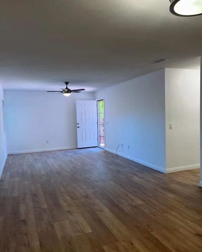 4433 Logan Ave San Diego, CA 92113 photo 3