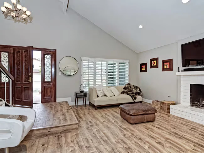 5728 El Cabo Ct San Diego, CA 92124 photo 3