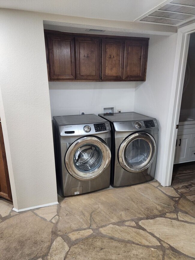 4615 E Monte Way Phoenix, AZ 85044 photo 4