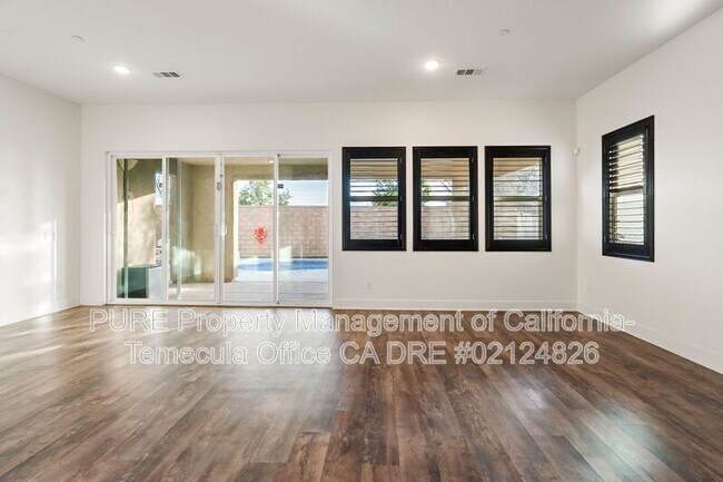 31035 Calle Cercal Winchester, CA 92596 photo 4