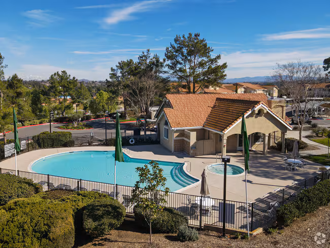 Morning Ridge Apartment Homes photo 3