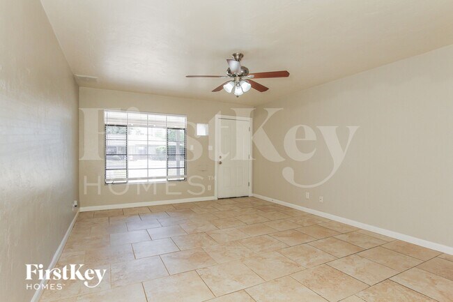 1507 W Berridge Ln Phoenix, AZ 85015 photo 2