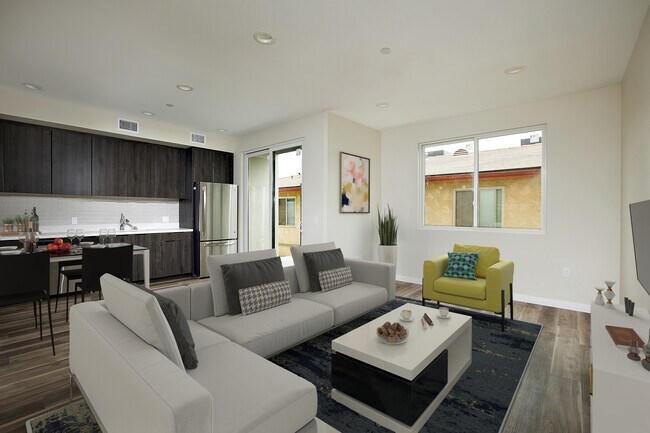 4130 Louisiana photo 2