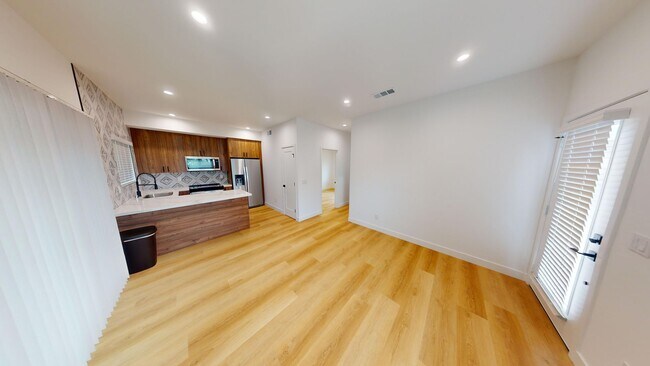 5339-1 W Falls View Dr photo 5