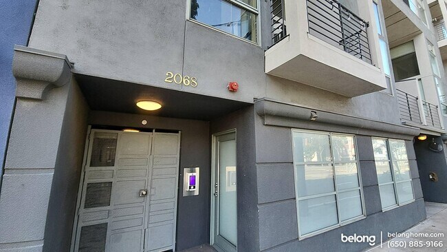 2068 3rd St San Francisco, CA 94107 photo 5
