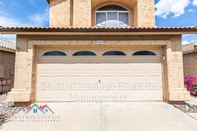 3118 E Kristal Way Phoenix, AZ 85050 photo 4