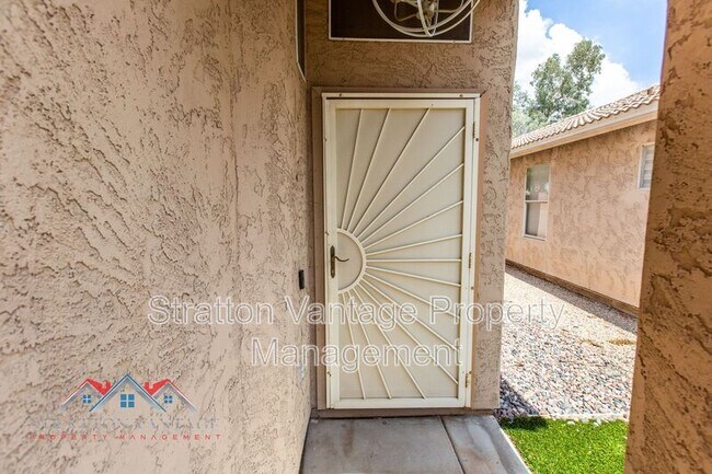 3118 E Kristal Way Phoenix, AZ 85050 photo 5